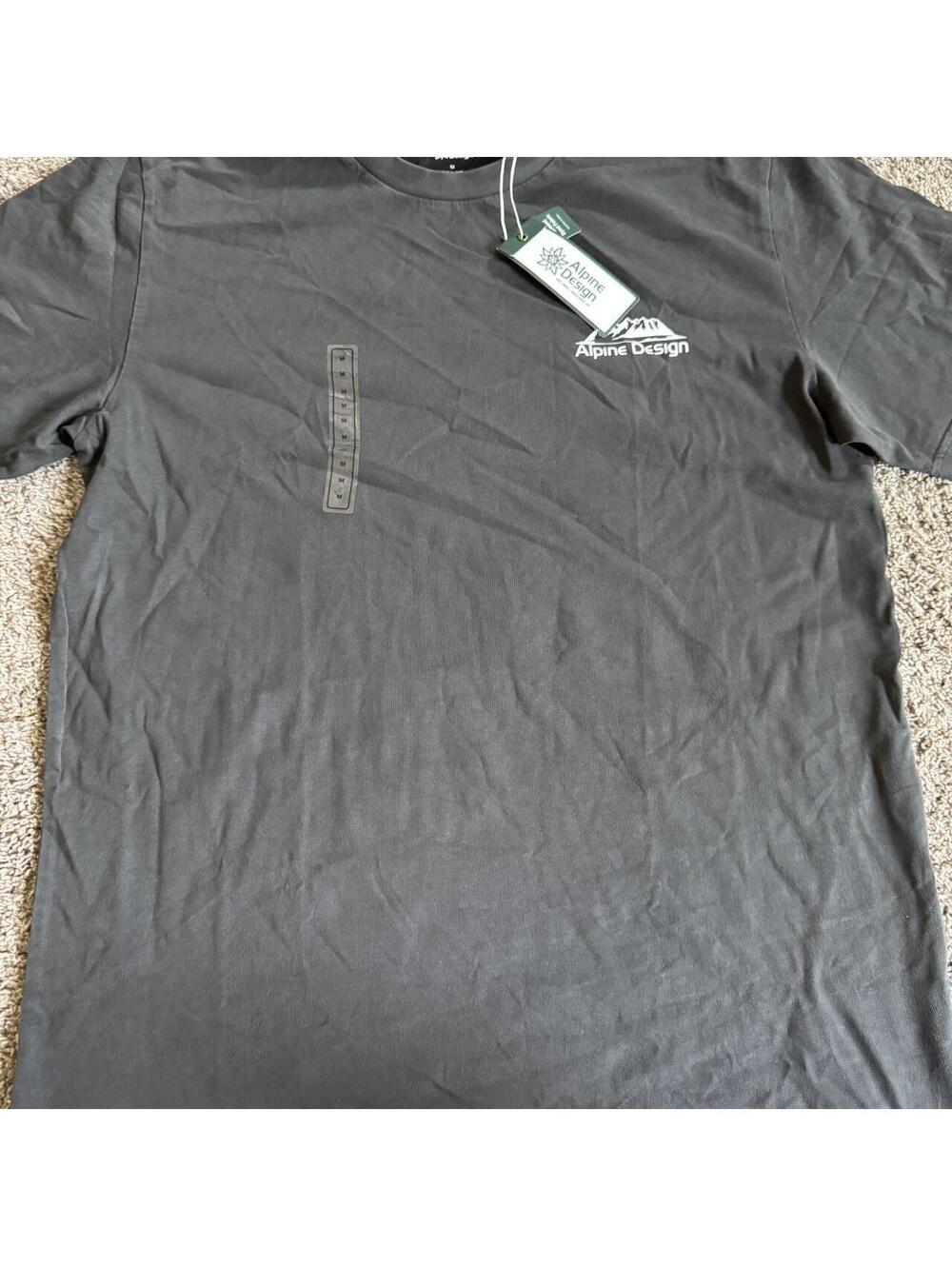 Alpine Design Men's Grey and Black Tshirt